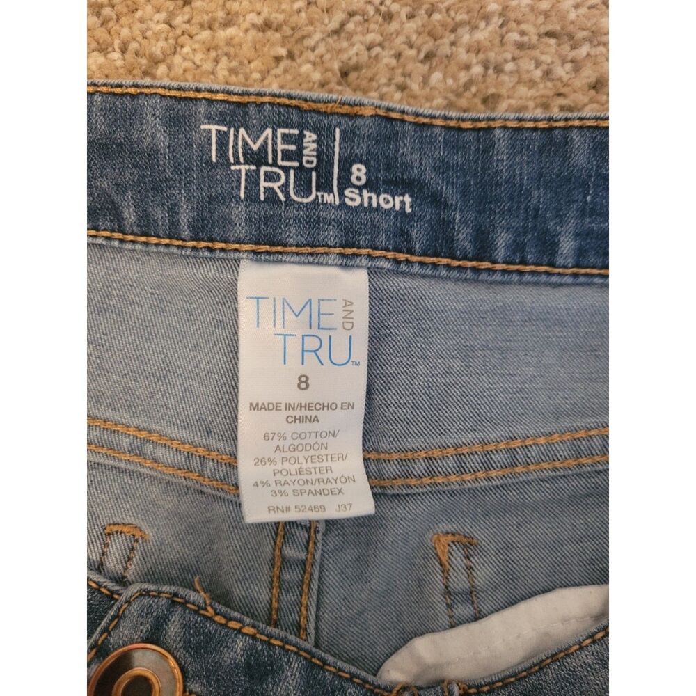 Time and Tru Women's Denim Shorts Size 8 Short Light Wash Stretch Cuffed Jean